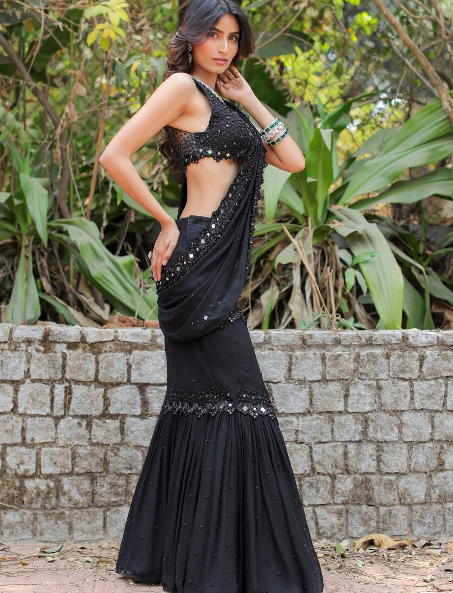 Black Embroidered Mumtaz Saree Set